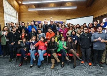 PROGRAMA “IMPULSA LOS LAGOS” FORMARÁ LÍDERES PARA EL DESARROLLO SOSTENIBLE DE LA CUENCA DEL LAGO LLANQUIHUE Y COCHAMÓ