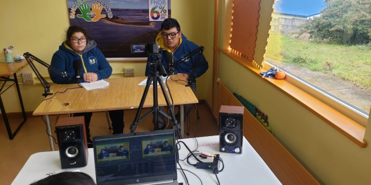 ESCUELA DIFERENCIAL SAN CARLOS INNOVA EN EDUCACIÓN CON PROGRAMA DE STREAMING