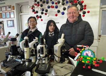 DOCENTE DE QUELLÓN ES UNO DE LOS TRES GANADORES DEL PREMIO PROFESORES EXCEPCIONALES 2025