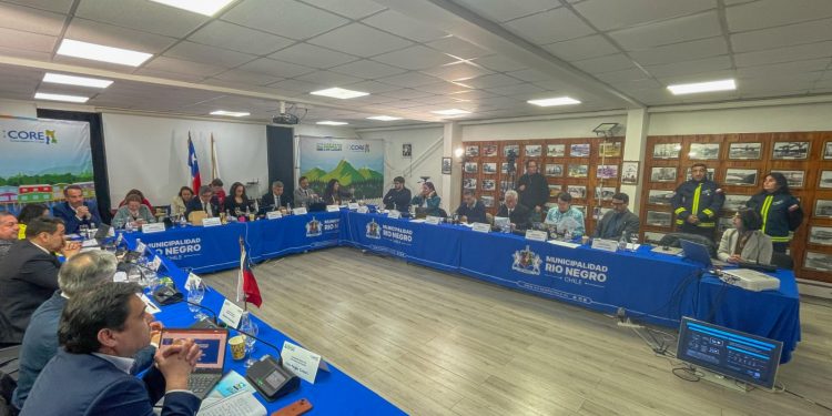 ENTRE LOS PROYECTOS DESTACA LA MURALLA DE PAPEL: APRUEBAN RECURSOS PÚBLICOS DEL FONDO DE MEDIOS 2025