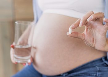 PARACETAMOL Y EMBARAZO: EXPERTA UOH ABORDA LA POLÉMICA POR POSIBLE VÍNCULO CON AUTISMO