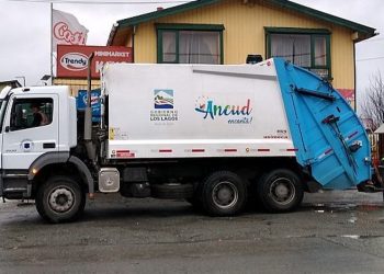 PDI INVESTIGA DENUNCIA DE PRESUNTO TRÁFICO DE INFLUENCIAS PARA EL RETIRO DE BASURA EN ANCUD