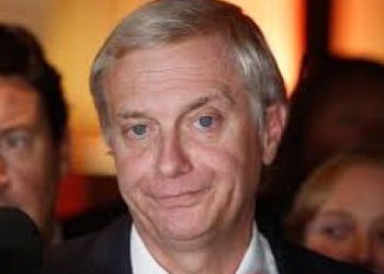 DENUNCIAN QUE CHAT FILTRADO VINCULA A “CUENTA TROLL” O «BOTS» CON EL EQUIPO DIGITAL DE LA CAMPAÑA DE KAST: “HABLAMOS A MENUDO» DICEN. CASO SERÁ INVESTIGADO POR LA FISCALÍA