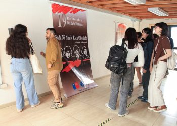 CON ESTUDIANTES DE PEDAGOGÍA DE LA UNIVERSIDAD DE LOS LAGOS, EL PRAIS ANCUD CONMEMORÓ EL DÍA DE LOS DERECHOS HUMANOS